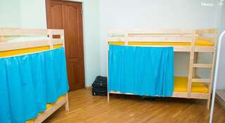 Гостиница Hostel Bratev Ignatovyh Краснодар Спальное место на двухъярусной кровати в общем номере для мужчин-4